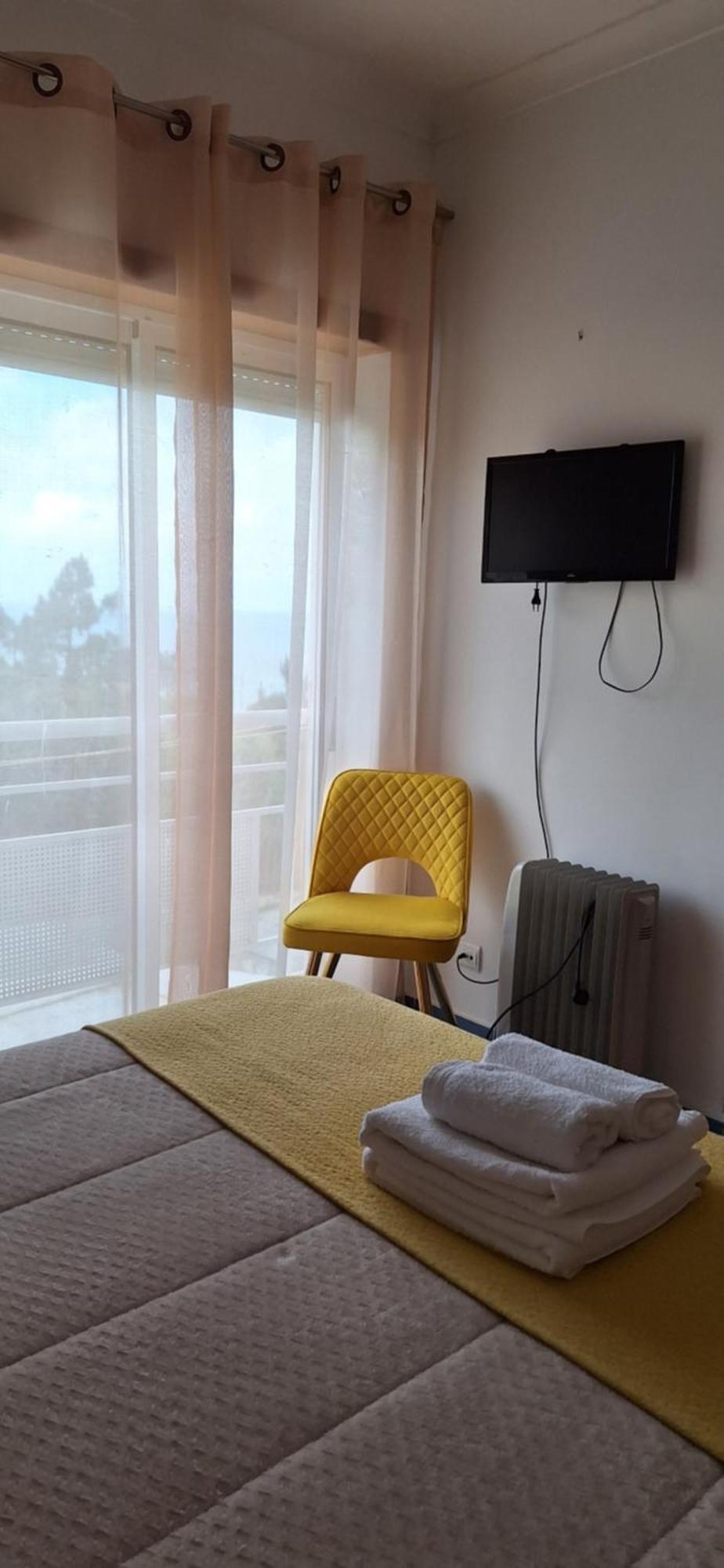 Casa Celia Villa Назаре Екстериор снимка